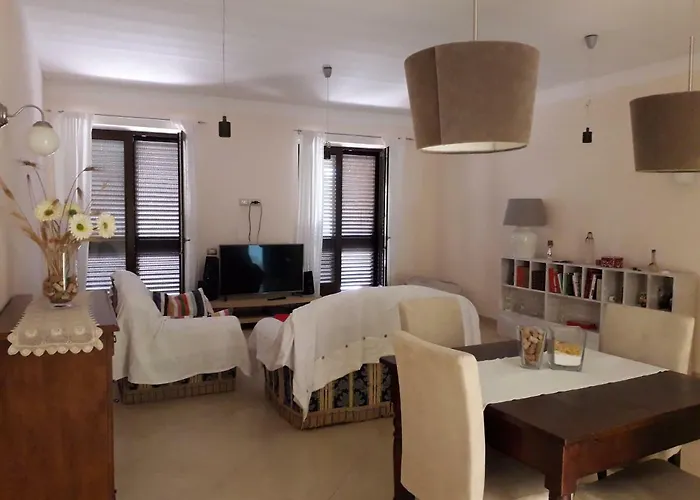 La Ginestra Gialla 3* ألبينيا