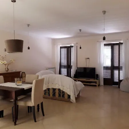 La Ginestra Gialla 3*